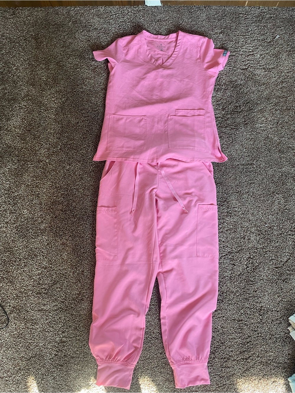 Medcouture Pink Two-Piece scrub Set xs